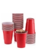 لیوان های پلاستیکی یکبار مصرف روزانه COOLBABY | فنجان های پلاستیکی قرمز جامد مهمانی پلاستیکی قرمز جامد جشن تولد برای همه مناسبت ها، فنجان های 16 اونس (50 فنجان + 4 توپ)