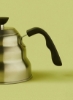 روی کتری اجاقی قهوه و چای با دماسنج داخلی برای دمای دقیق، دهانه غاز برای ریختن صاف، گرفتن آسان و دسته مقاوم در برابر حرارت نقره ای بریزید