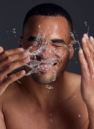 شستشوی صورت و ریش پاک کننده عمیق NIVEA MEN، زغال فعال، 2x100 میلی لیتر