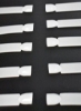نکات هنر ناخن پلاستیکی سفید شکل N برای نمایش میله های تمرینی نمایش تخته لهستانی با نگهدارنده حلقه تقسیم فلزی